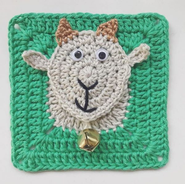 goat granny square by Nyree @lamarshian