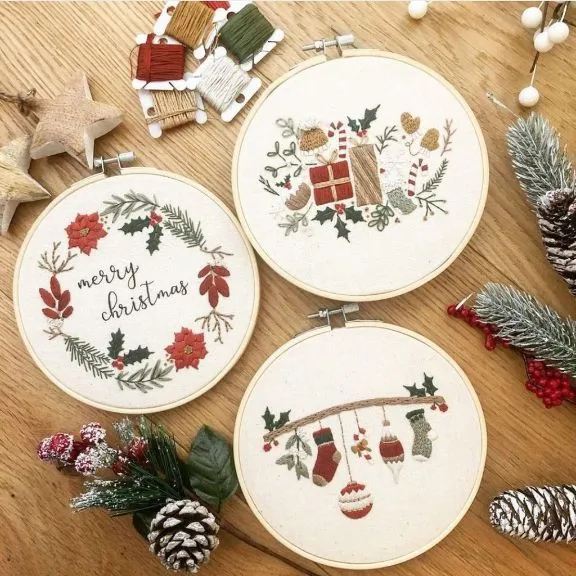 Christmas themed embroidery by @mindfulmantra_embroidery