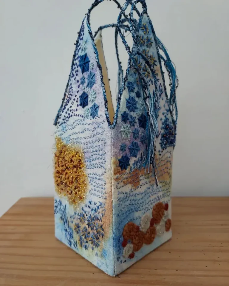 Hand Embroidery work by Victoria Vinten - @kitchyvit