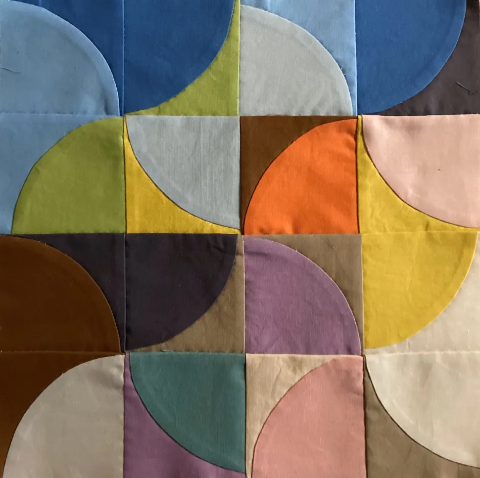 Curved Piecing technique by Fiona McGilvray