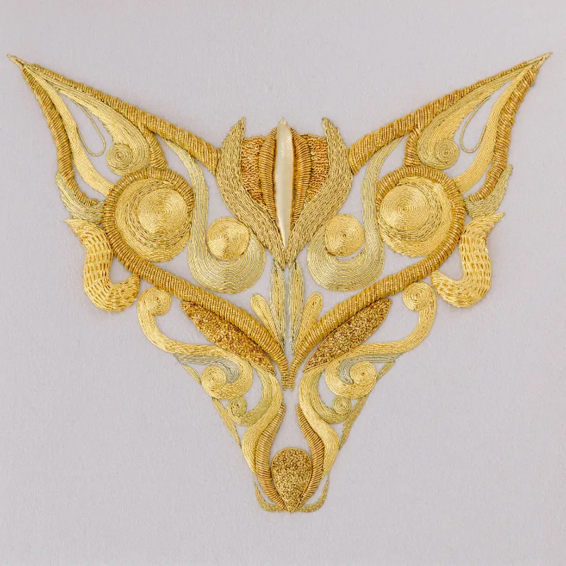 Goldwork fox embroidered by Chloe Savage