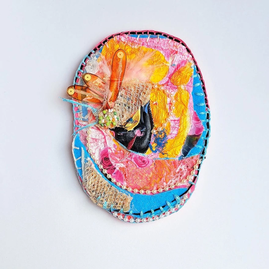 Gorgeous abstract textile artwork by Sylvie van Oosterhout