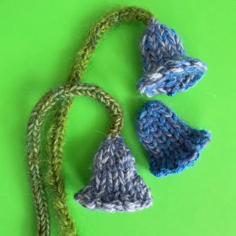 Knitted flower course work by Cilla, advanced knitting student