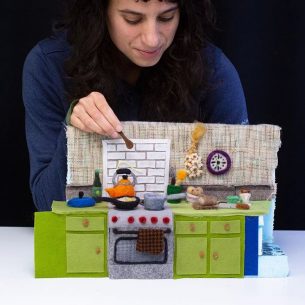 andrea-animates-min Andrea Love is one of our top ten contemporary felt artists you have to follow