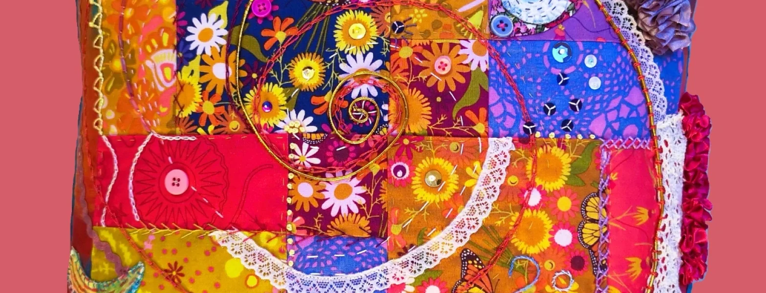 Elizabeth Hill Completes our Patchwork course and achieves her hand-stitched dreams